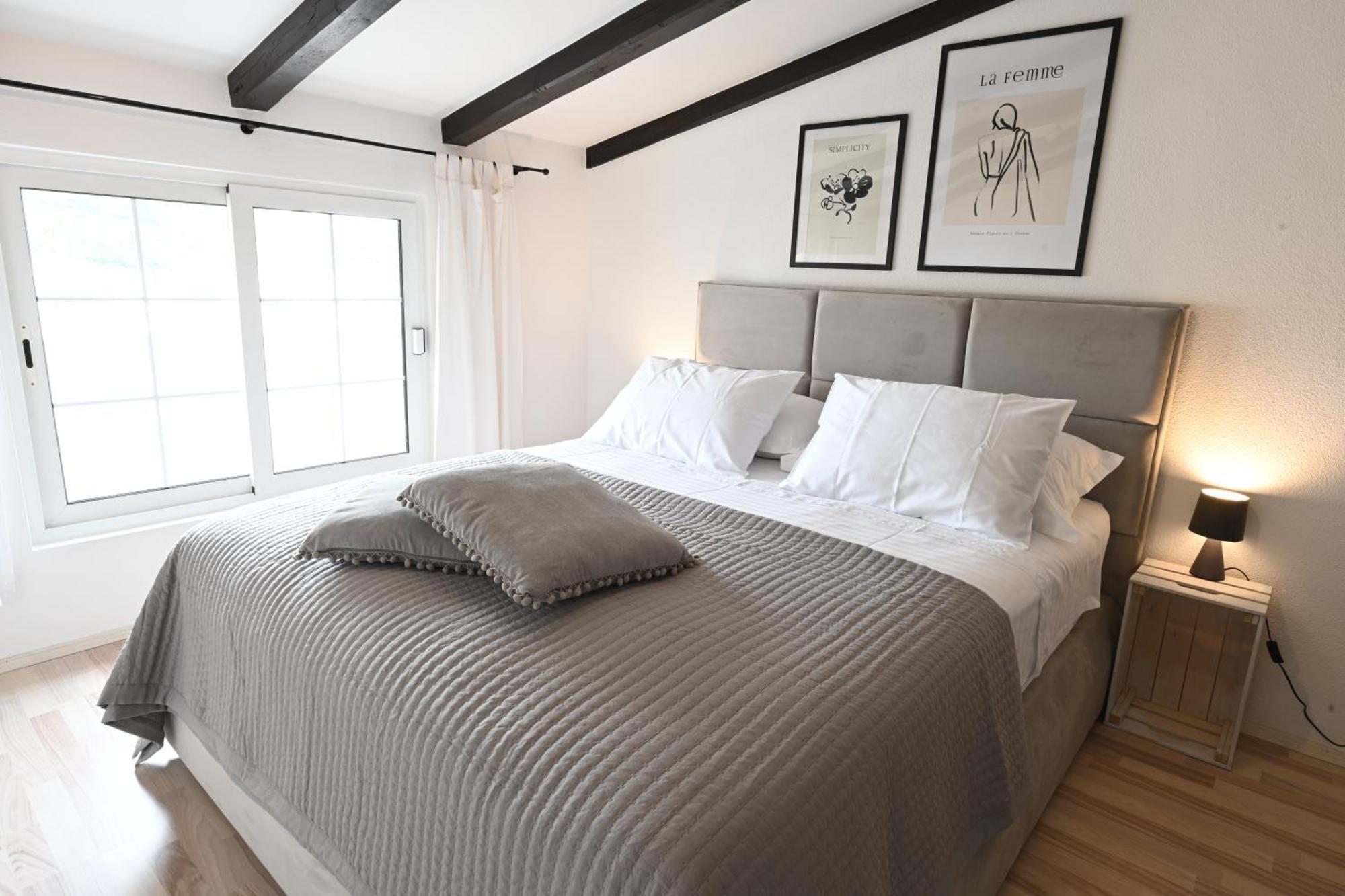 Apartment Kokolo Sea View Hvar Hvar Town Bagian luar foto